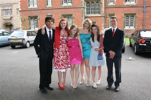 618x404 pixels (67K)